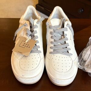 Shu Shop White Sneakers with black and white Laces